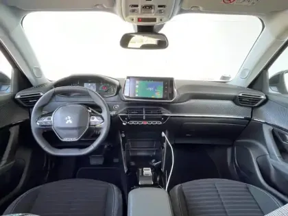 Photo 7 Peugeot 2008  e- 136ch Style