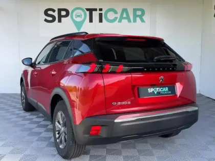 Photo 6 Peugeot 2008  e- 136ch Style