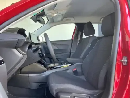 Photo 8 Peugeot 2008  e- 136ch Style