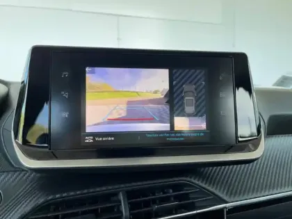 Photo 12 Peugeot 2008  e- 136ch Style