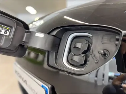 Photo 21 Hyundai Kona 64 KWH - 204 CH