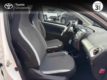 Photo 5 Toyota Aygo  1.0 VVT-i 72ch x-play 5p