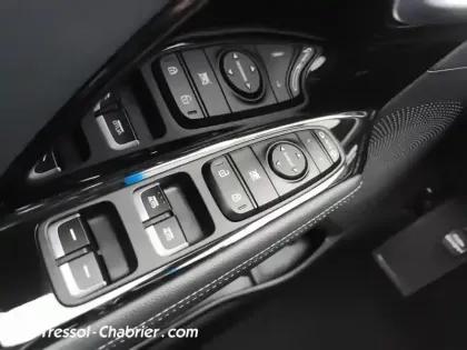 Photo 19 Kia Niro  1.6 GDi Hybride Rechargeable 141 ch DCT6 Active