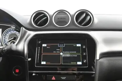 Photo 11 Suzuki Vitara  1.4 Boosterjet Hybrid Auto