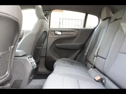 Photo 29 Volvo C40  Recharge 231ch Plus EDT