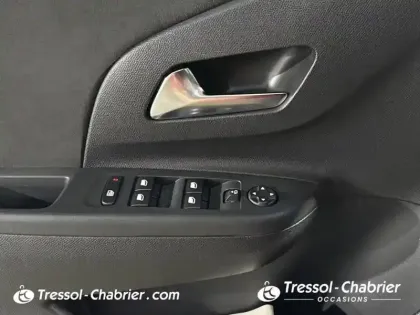 Photo 19 Opel Corsa  1.2 Turbo 130 ch BVA8 Ultimate