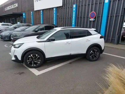 Photo 6 Peugeot 2008  BlueHDi 130 S&S EAT8