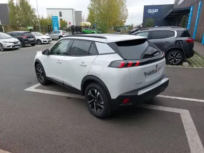 Photo 5 Peugeot 2008  BlueHDi 130 S&S EAT8