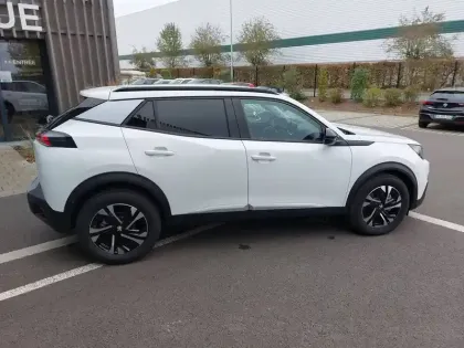 Photo 7 Peugeot 2008  BlueHDi 130 S&S EAT8