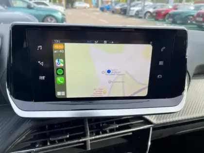 Photo 12 Peugeot 208  1.2 Pure Tech 100ch S&S Allure