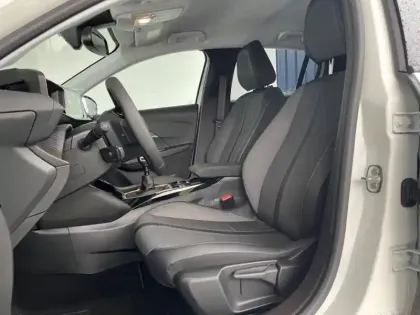 Photo 8 Peugeot 208  1.2 Pure Tech 100ch S&S Allure