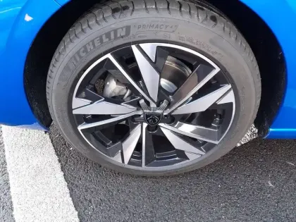 Photo 10 Peugeot 308  PureTech 130ch S&S BVM6