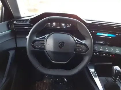 Photo 15 Peugeot 308  PureTech 130ch S&S BVM6