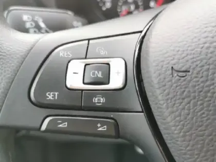 Photo 10 Volkswagen Crafter  Fg 35 L3H3 2.0 TDI 140ch Business Traction BVA8