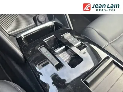 Photo 28 Citroën C4 e- 136 ch Automatique