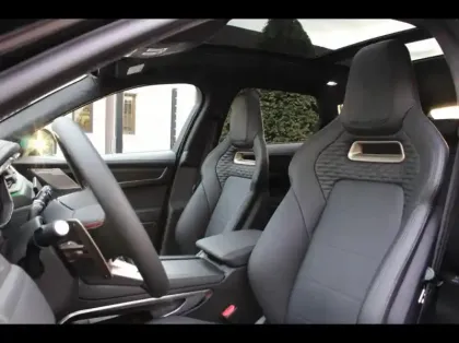 Photo 21 Jaguar F-Pace  SVR 5.0 550ch BVA8 AWD LE MANS 88 EDITION