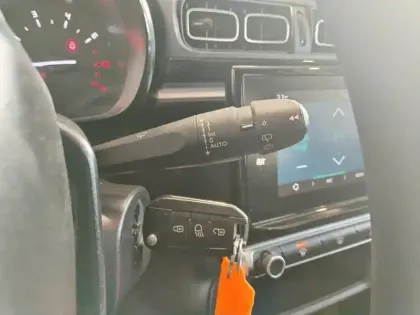Photo 17 Citroën C3  PureTech 110 S&S BVM6 Shine
