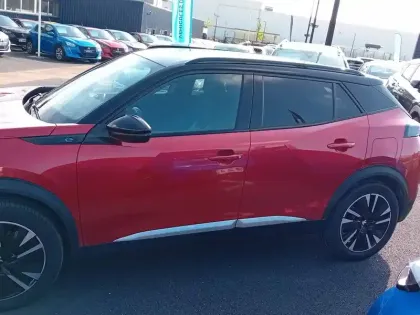 Photo 16 Peugeot 2008  Electrique 136 ch