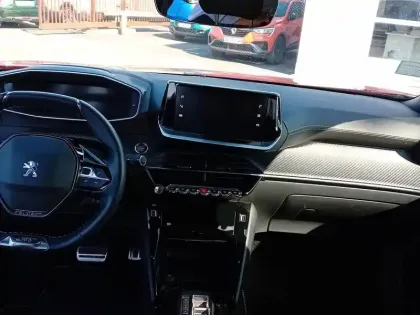 Photo 7 Peugeot 2008  Electrique 136 ch
