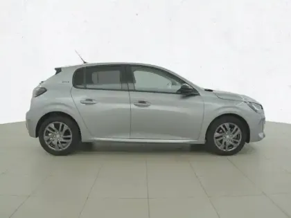Photo 55 Peugeot 208  PureTech 100 S&S BVM6