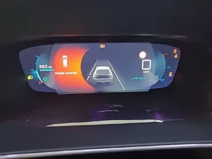 Photo 29 Peugeot 208  PureTech 100 S&S BVM6