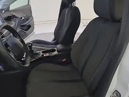 Photo 30 Peugeot 208  PureTech 100 S&S BVM6