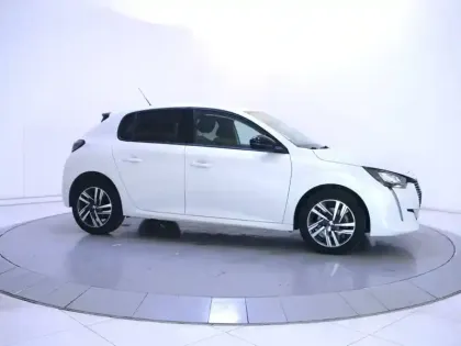 Photo 23 Peugeot 208  PureTech 100 S&S BVM6