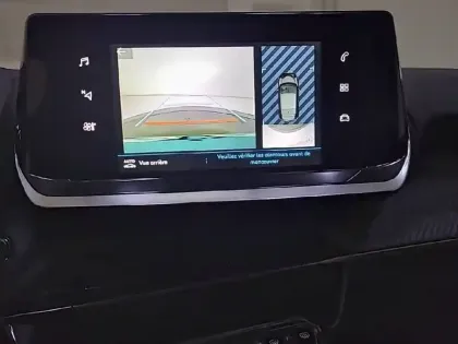 Photo 39 Peugeot 208  PureTech 100 S&S BVM6