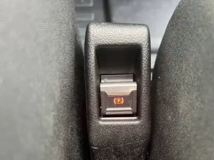 Photo 49 Peugeot Expert  FGN TOLE M ELECTRIQUE 75KWH 136CH