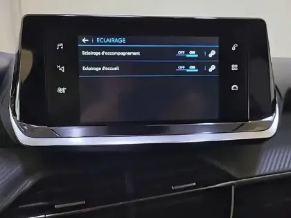 Photo 54 Peugeot 208  PureTech 75 S&S BVM5