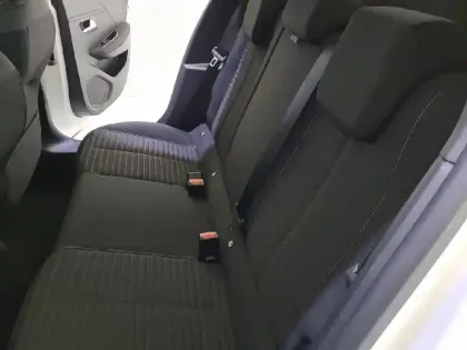 Photo 43 Peugeot 208  PureTech 75 S&S BVM5