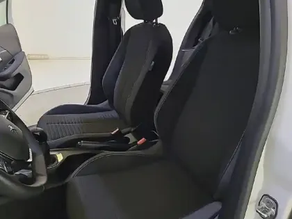 Photo 42 Peugeot 208  PureTech 75 S&S BVM5