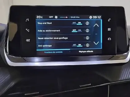 Photo 52 Peugeot 208  PureTech 75 S&S BVM5