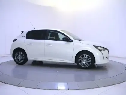 Photo 35 Peugeot 208  PureTech 75 S&S BVM5