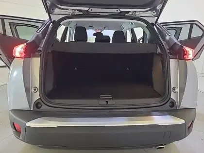 Photo 54 Peugeot 2008  BlueHDi 110 S&S BVM6