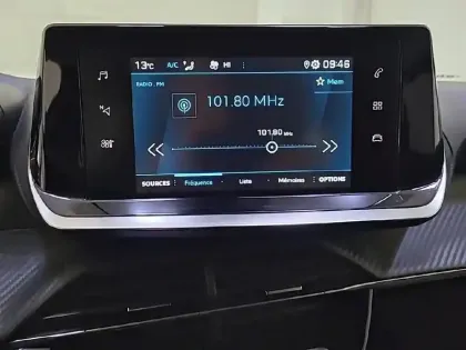 Photo 67 Peugeot 2008  BlueHDi 110 S&S BVM6