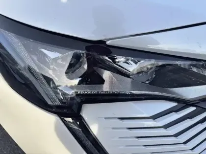 Photo 15 Peugeot 3008  Hybrid4 300 e-EAT8