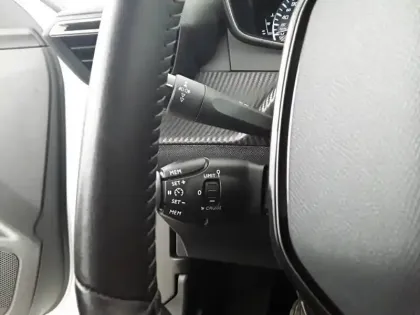 Photo 6 Peugeot 2008  BlueHDi 110 S&S BVM6