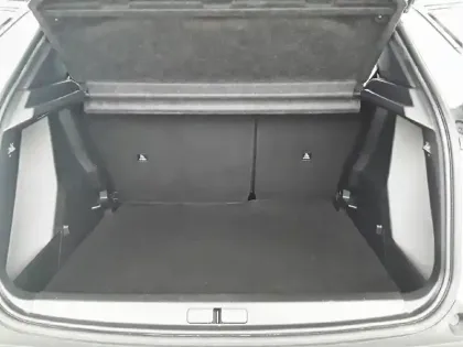 Photo 31 Peugeot 2008  BlueHDi 110 S&S BVM6