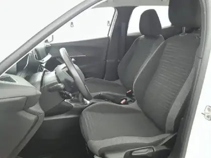 Photo 37 Peugeot 2008  BlueHDi 110 S&S BVM6