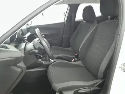 Photo 17 Peugeot 2008  BlueHDi 110 S&S BVM6