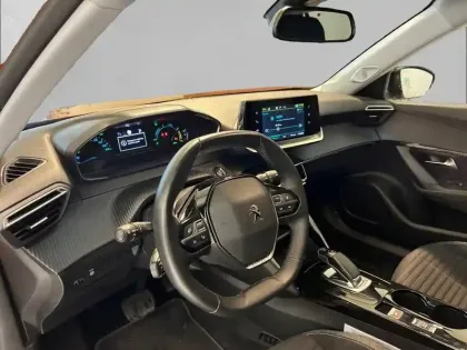 Photo 27 Peugeot 2008  Electrique 136 ch