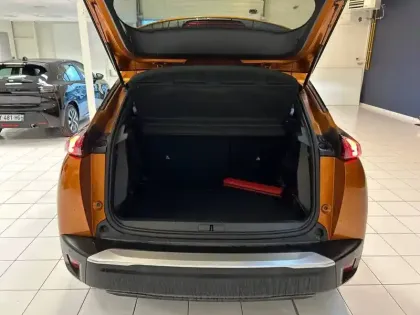 Photo 25 Peugeot 2008  Electrique 136 ch