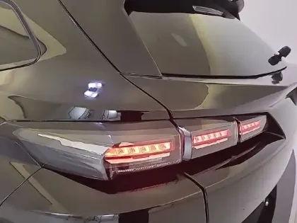 Photo 16 Peugeot 308  SW BlueHDi 130ch S&S BVM6