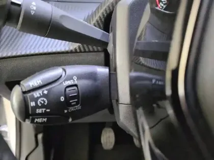 Photo 69 Peugeot 208  PureTech 100 S&S BVM6