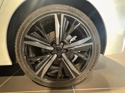 Photo 26 Peugeot 308  PHEV 225 e-EAT8