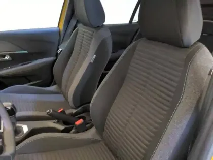 Photo 32 Peugeot 208  PureTech 100 S&S BVM6