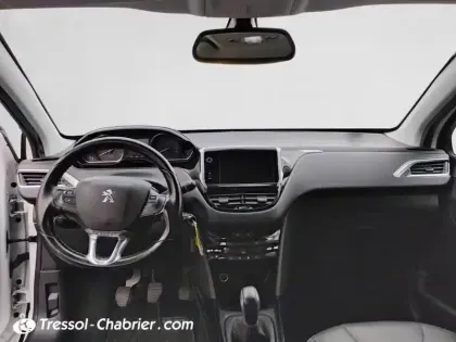 Photo 5 Peugeot 2008  BlueHDi 100ch S&S BVM5 Allure