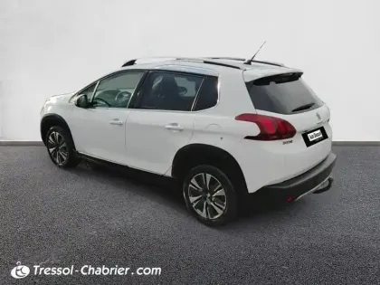 Photo 18 Peugeot 2008  BlueHDi 100ch S&S BVM5 Allure