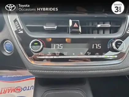 Photo 10 Toyota Corolla  122h Design